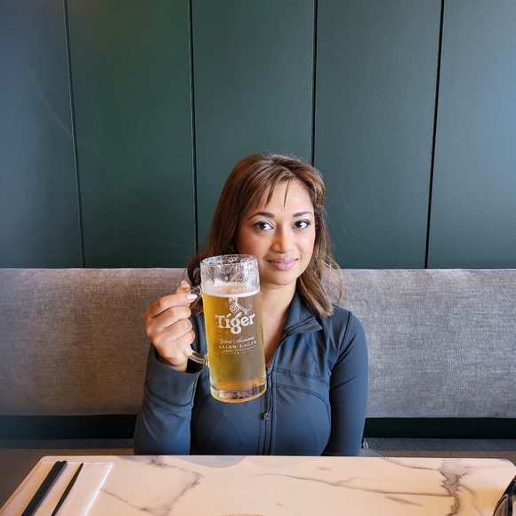 Meet your Posher, Sarah - Picture 1 of 1